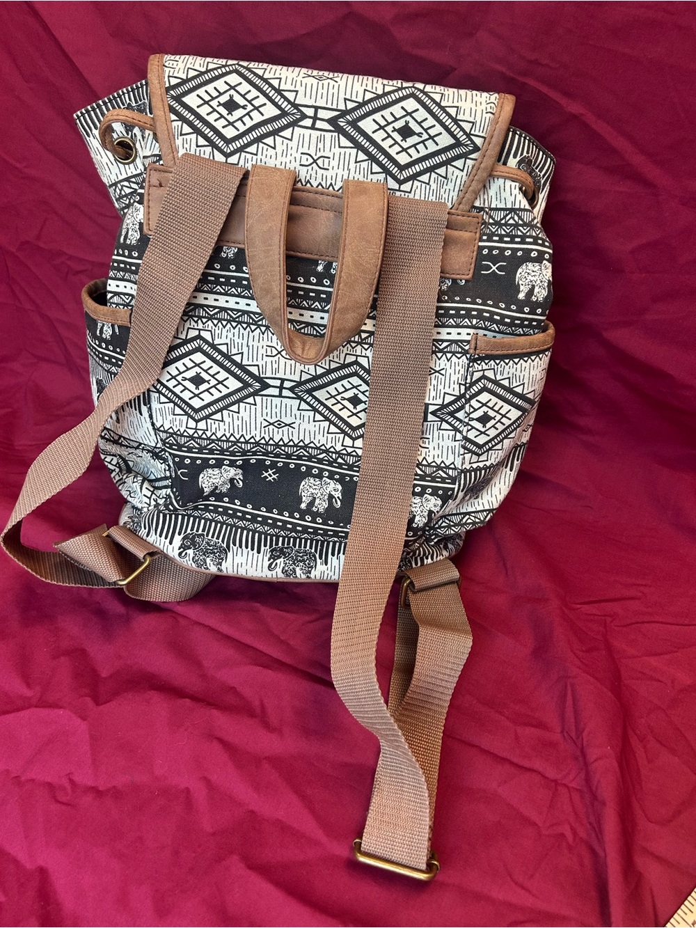 Elephant Drawstring Backpack - Picture 10 of 11